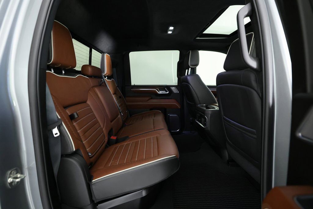 Used 2024 GMC Sierra 2500 Denali Ultimate image 17