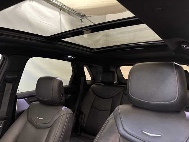 Certified 2022 Cadillac XT5 Sportv w/ LPO, ONYX Package AWD/4WD image 18