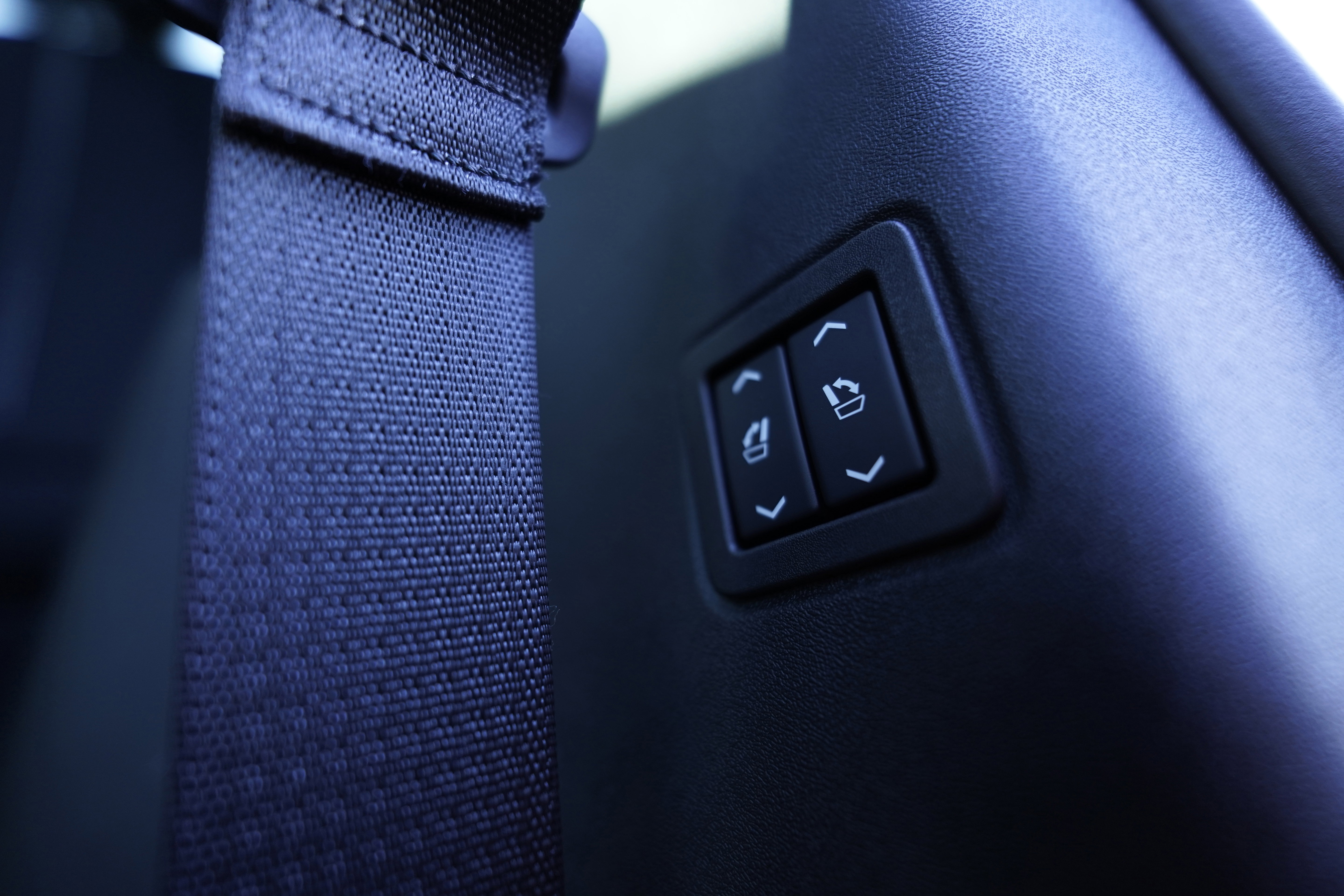 Used 2026 Cadillac Vistiq Sport image 15