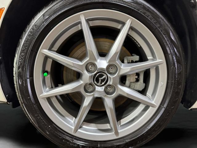 Used 2017 MAZDA MX-5 Miata Sport RWD image 24