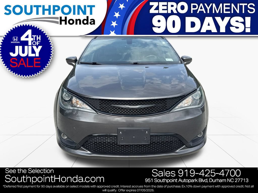 Used 2019 Chrysler Pacifica Touring Plus w/ S Appearance Package FWD video 2