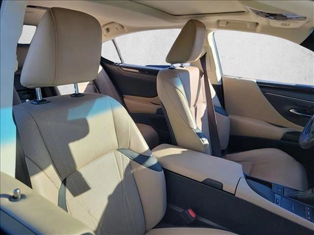 Used 2019 Lexus ES 350 ES 350 Luxury w/ Accessory Package 2 image 15