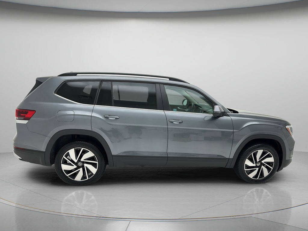 Used 2025 Volkswagen Atlas SE AWD/4WD image 6