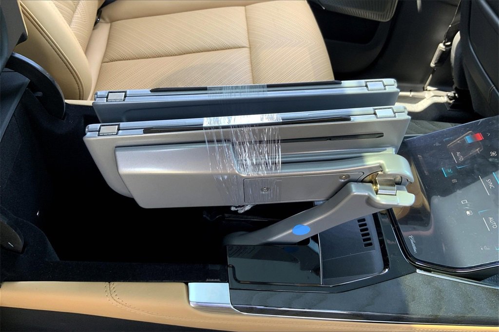 New 2025 Cadillac Escalade IQ Luxury 2 image 22