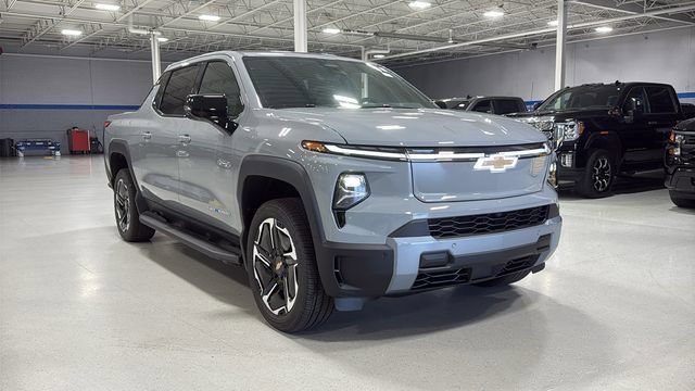 New 2026 Chevrolet Silverado EV LT AWD/4WD image 2