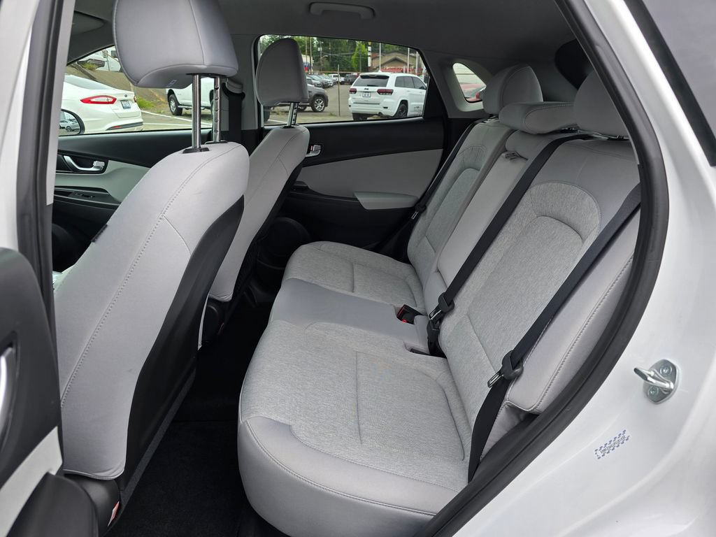 Used 2023 Hyundai Kona SE FWD image 14