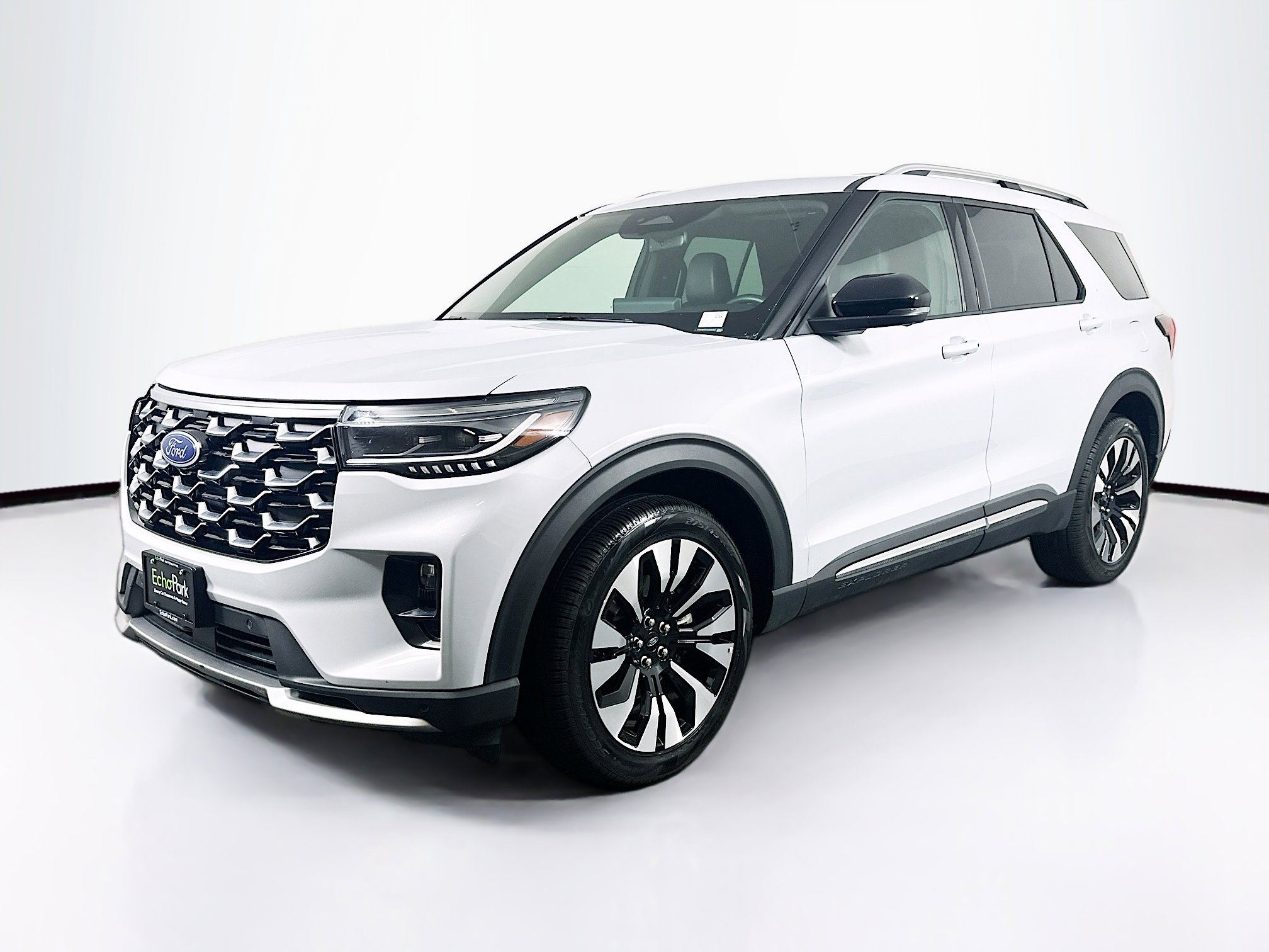 Used 2025 Ford Explorer Platinum w/ LUX Leather Package image 3