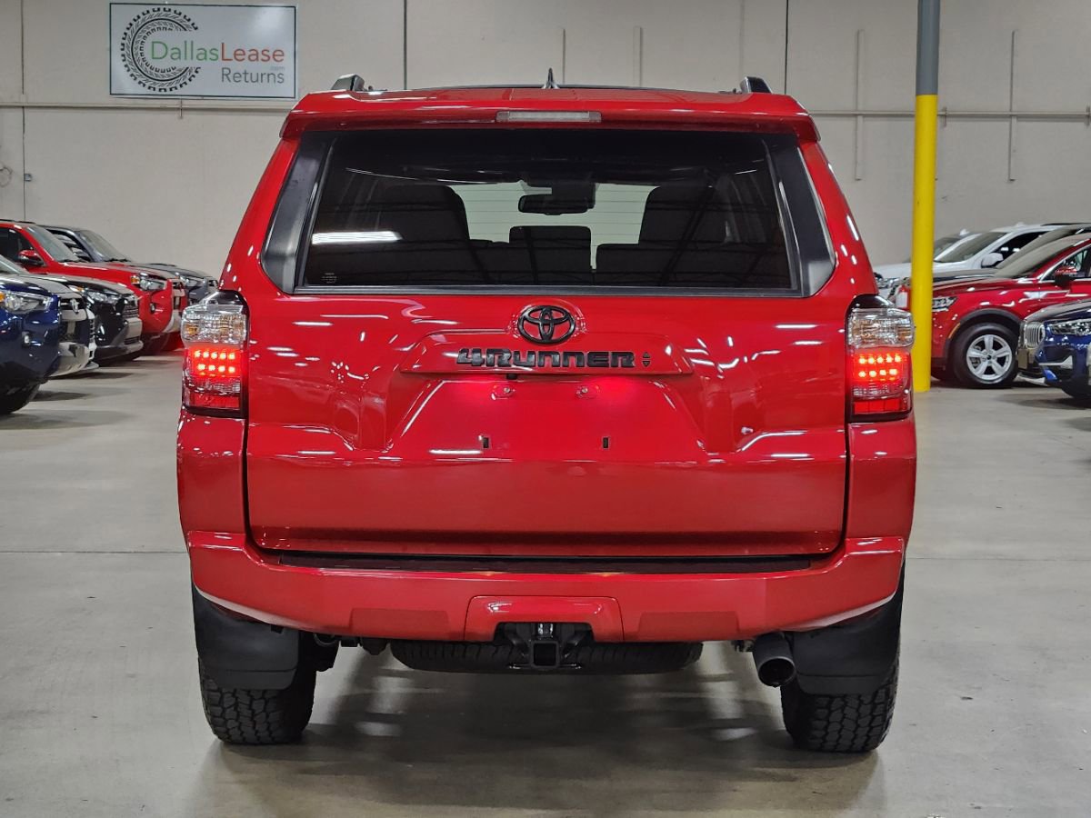 Used 2022 Toyota 4Runner SR5 Premium w/ Moonroof Package image 10