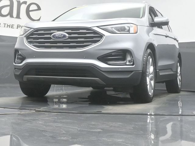 Used 2020 Ford Edge Titanium image 4