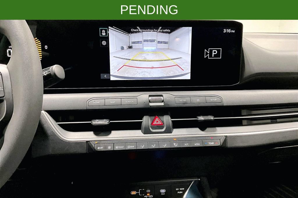 New 2025 Kia K4 LXS FWD image 17