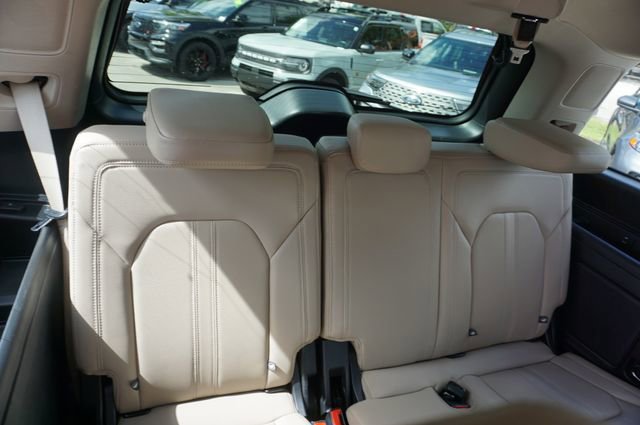 Certified 2022 Ford Expedition Limited image 29