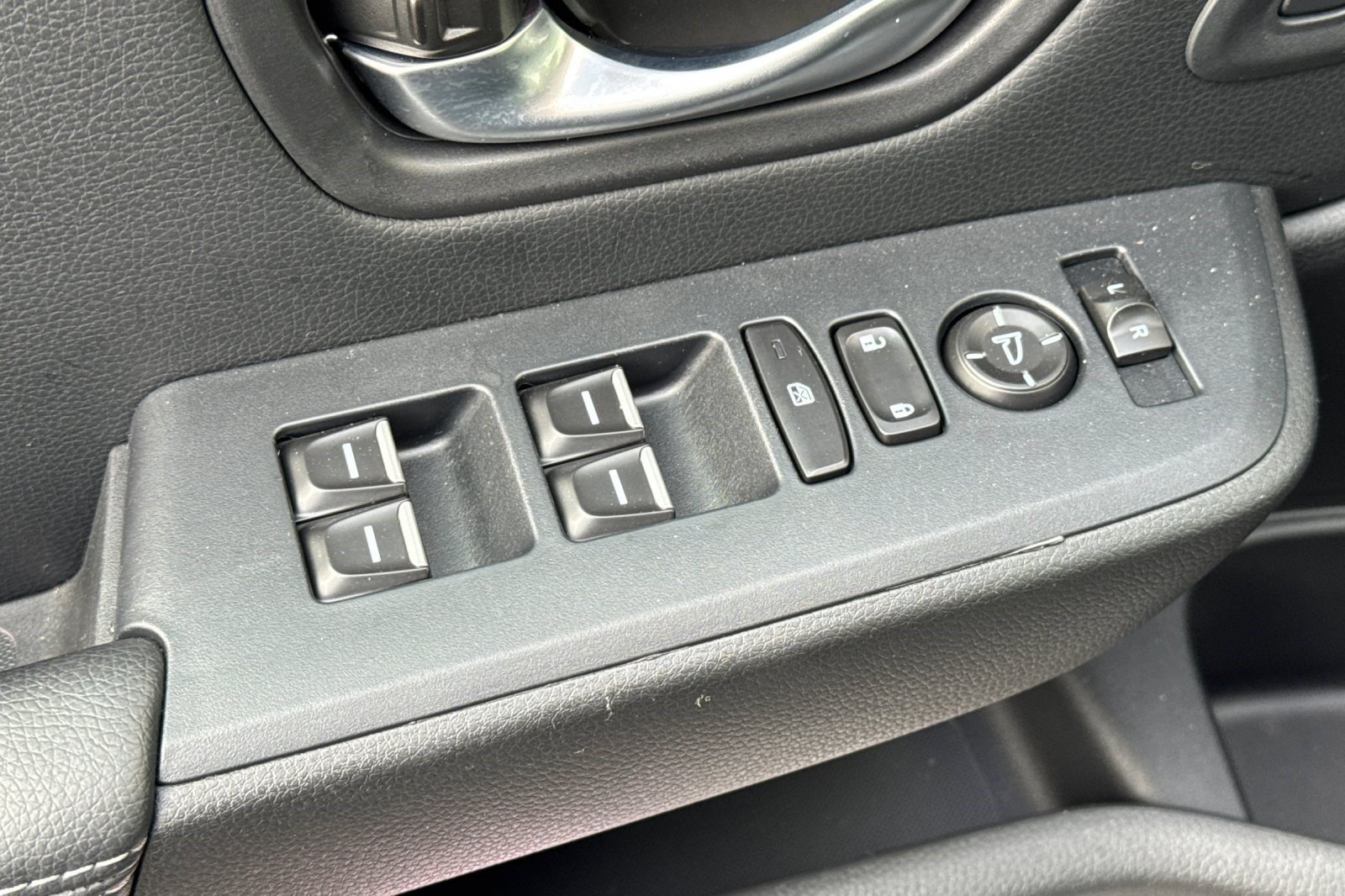 Certified 2024 Honda Pilot Touring image 13