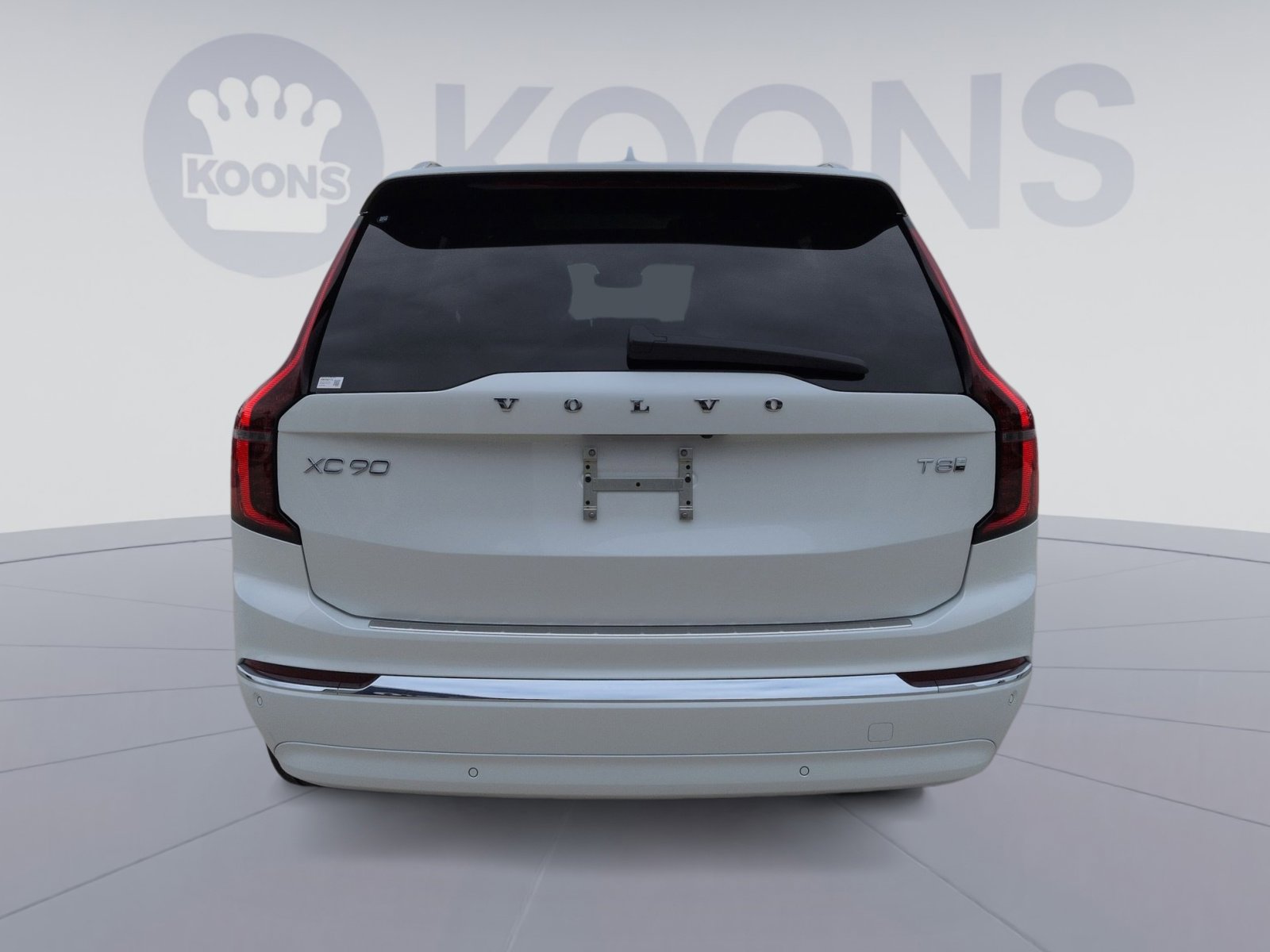 New 2026 Volvo XC90 T8 Plus w/ Protection Package Premier image 5