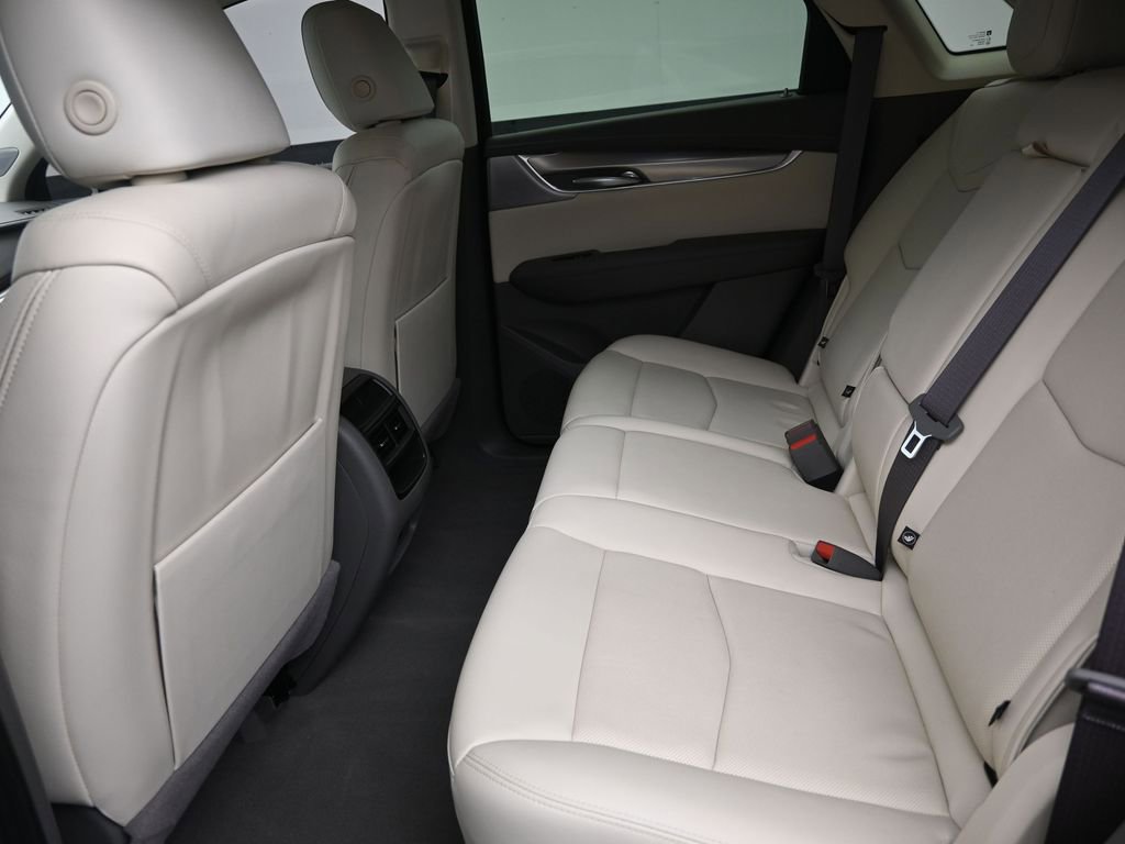 Used 2023 Cadillac XT5 Premium Luxury FWD image 14