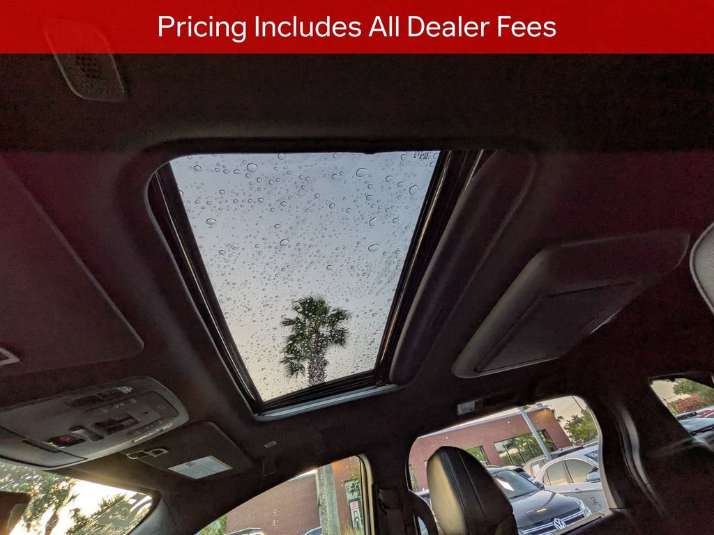 Used 2025 Toyota Sienna Limited FWD image 22