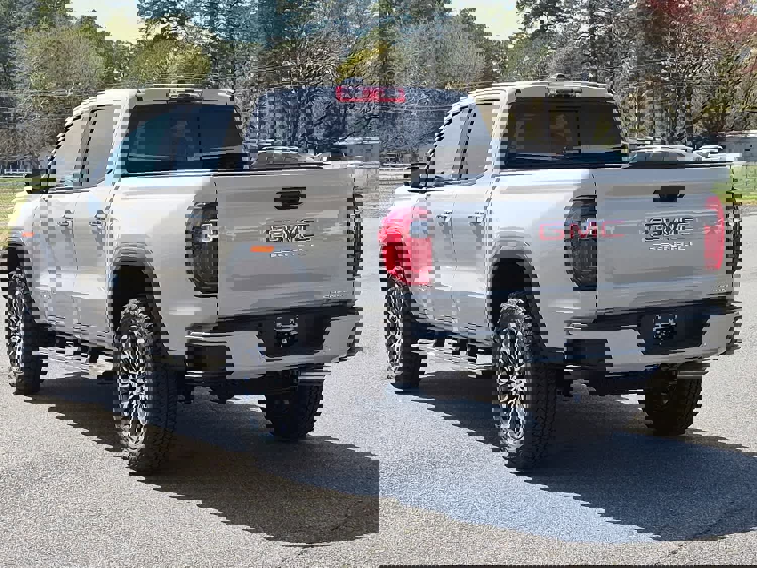 New 2026 GMC Canyon Denali image 4