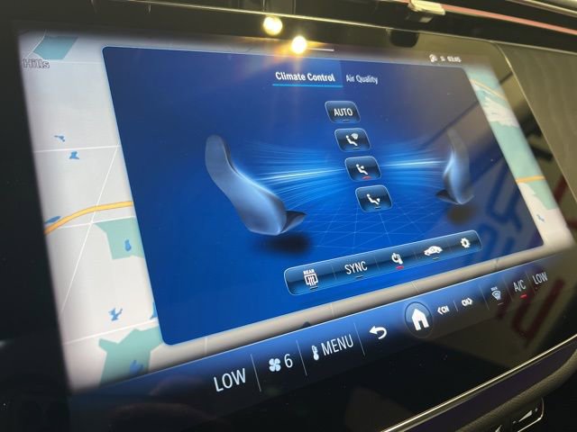 Used 2025 Mercedes-Benz E 350 4MATIC Sedan image 28