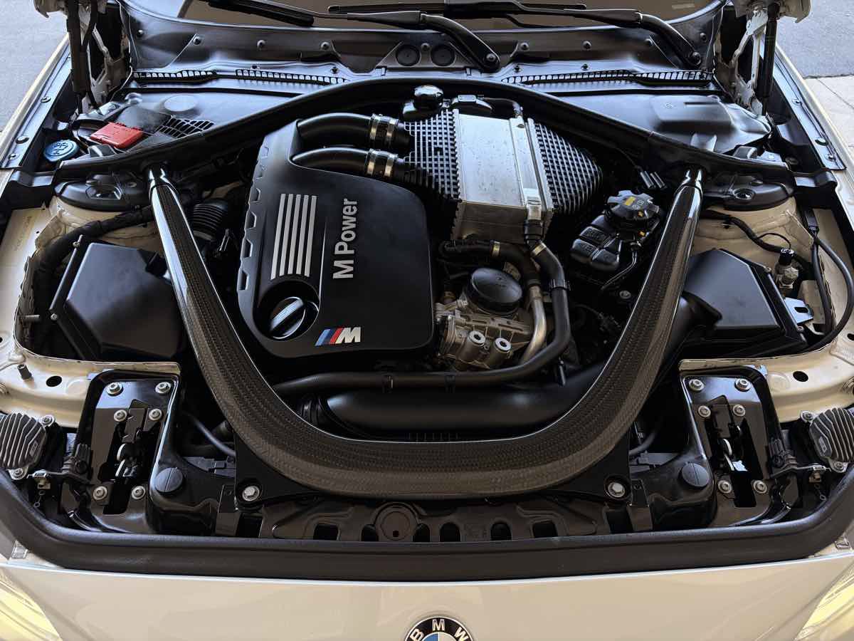 Used 2020 BMW M2 Competition w/ Executive Package RWD image 29