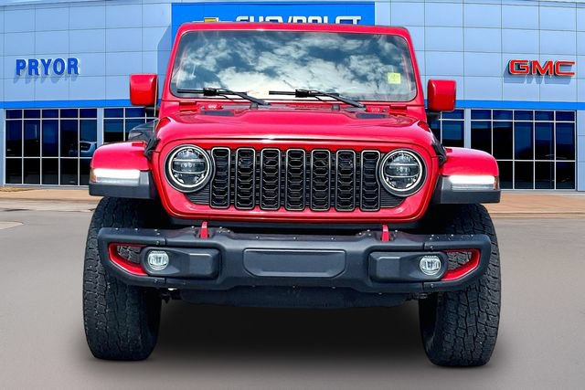 Used 2021 Jeep Wrangler Unlimited Rubicon w/ Dual Top Group AWD/4WD image 2