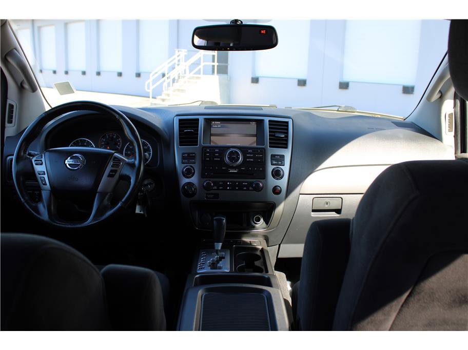 Used 2015 Nissan Armada SV image 9