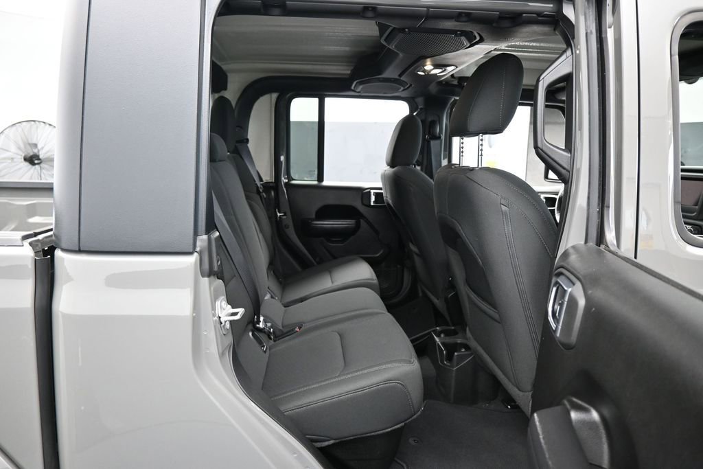Used 2022 Jeep Gladiator Sport AWD/4WD image 33