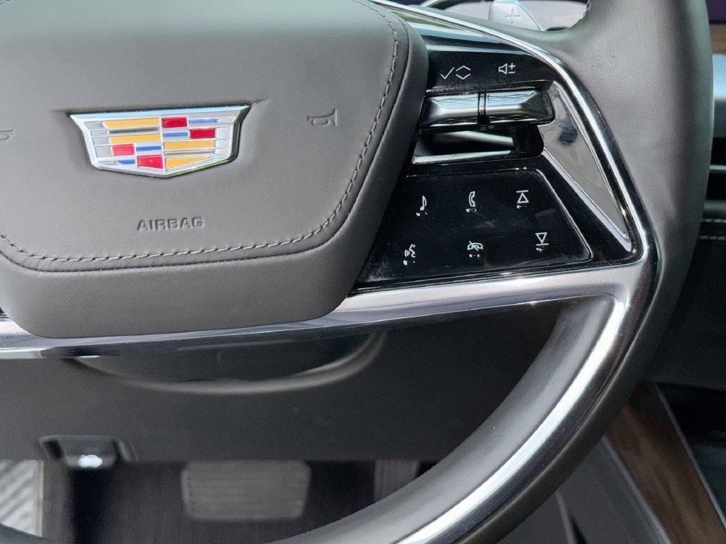 Used 2025 Cadillac Escalade ESV Sport Platinum w/ LPO, Floor Liner Package AWD/4WD image 18