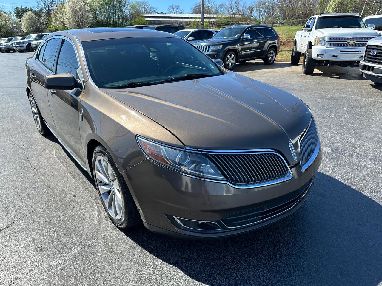 Used 2016 Lincoln MKS AWD w/ Equipment Group 101A image 6