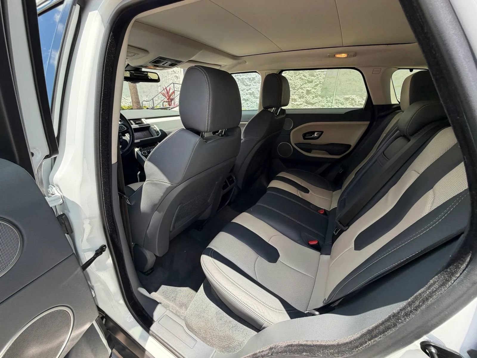 Used 2012 Land Rover Range Rover Evoque Dynamic AWD/4WD image 15