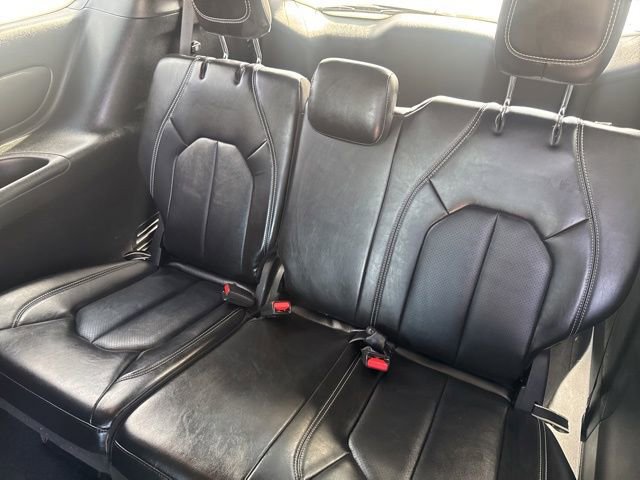 Used 2025 Chrysler Pacifica Select image 22