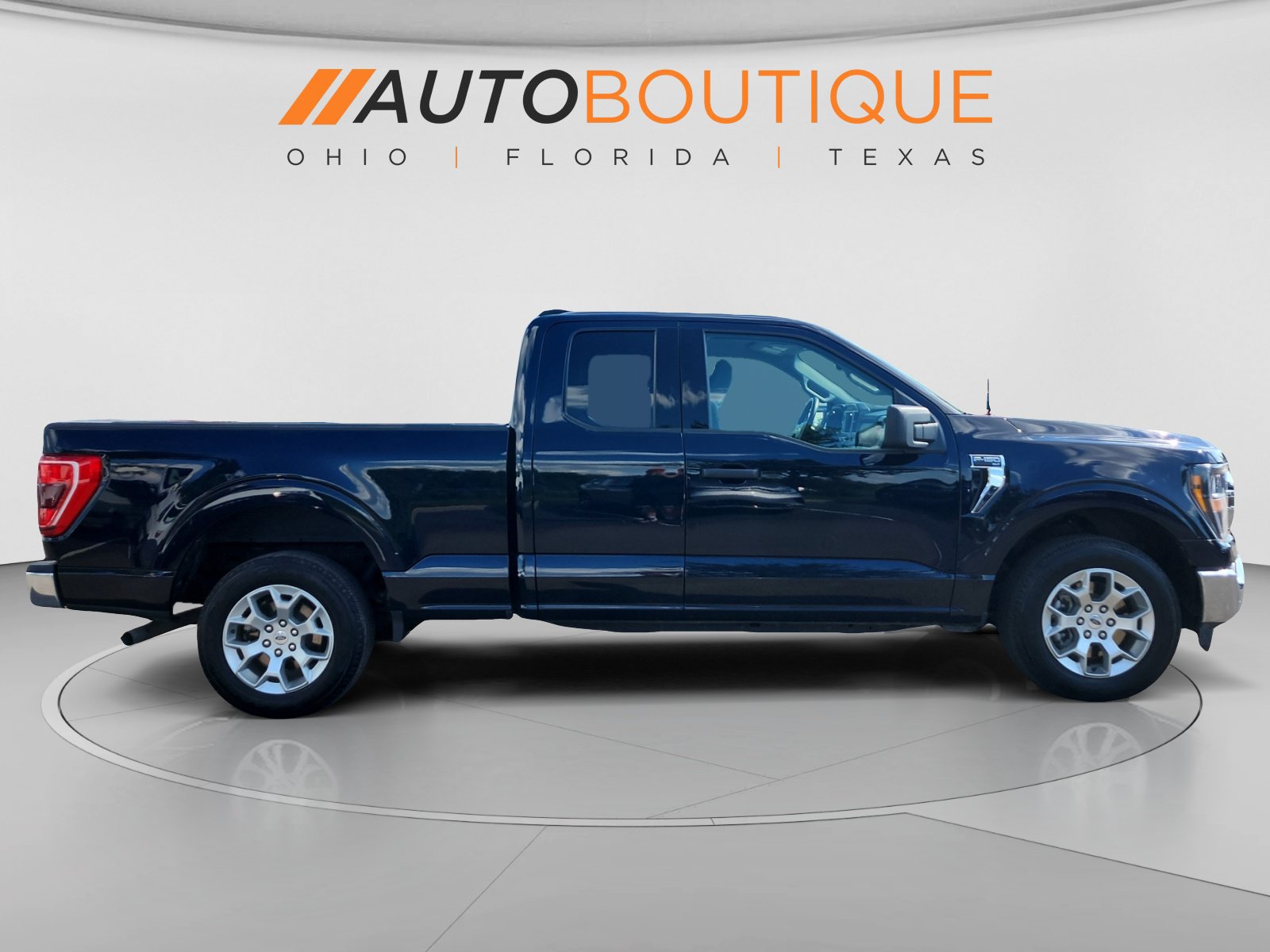 Used 2023 Ford F150 XLT w/ Equipment Group 301A Mid RWD image 6