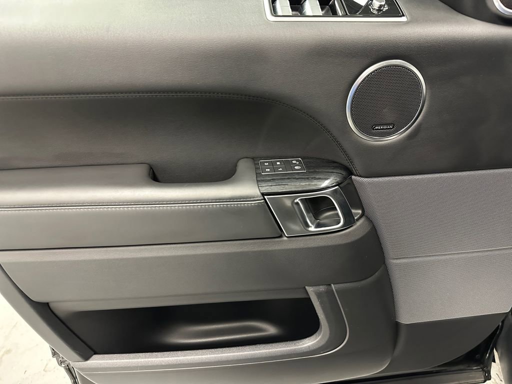 Used 2019 Land Rover Range Rover Sport HSE AWD/4WD image 13
