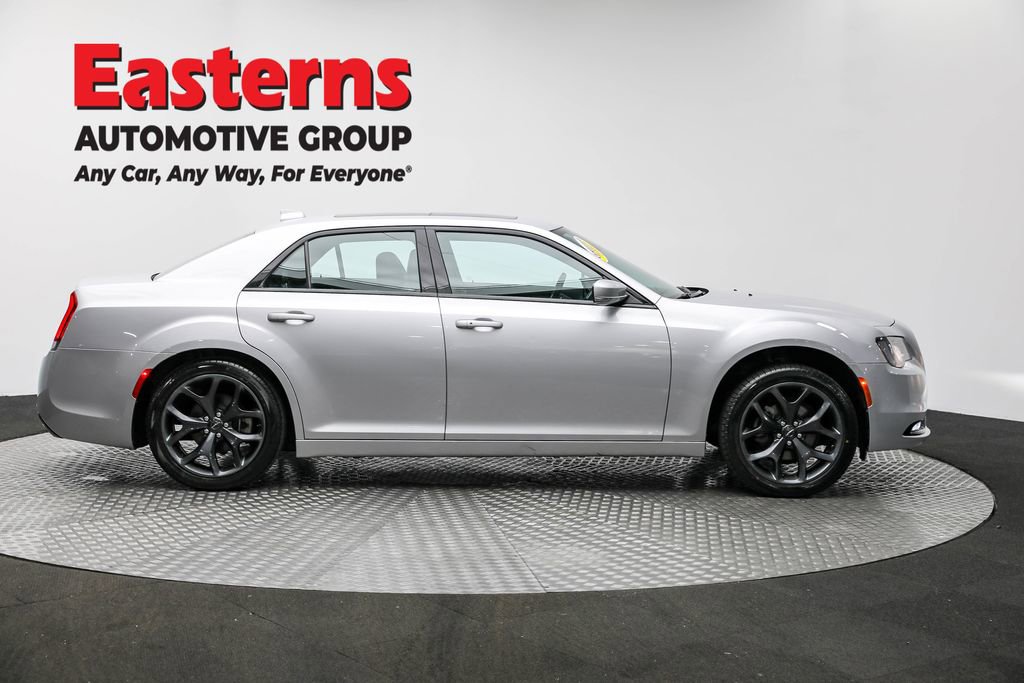 Used 2023 Chrysler 300 S image 4