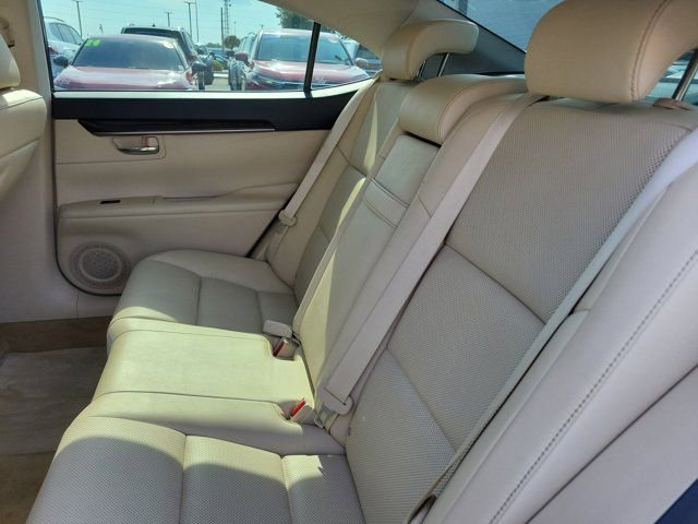 Used 2014 Lexus ES 350 w/ Premium Package image 12