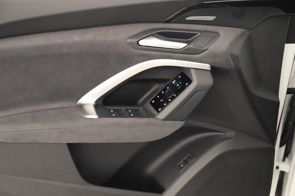 New 2025 Audi SQ5 Premium Plus image 22