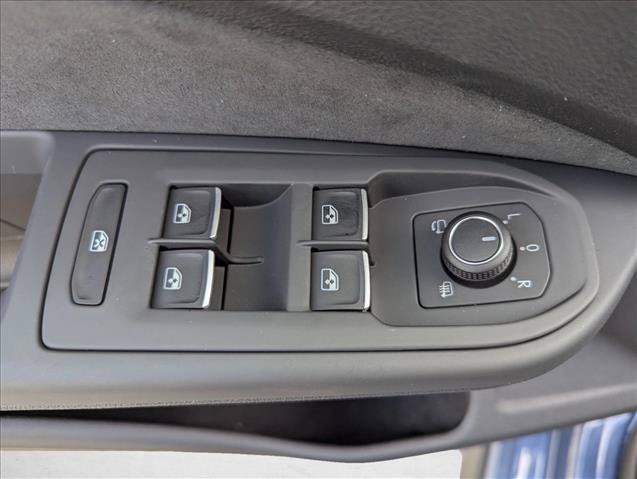 New 2026 Volkswagen Golf SE FWD image 10