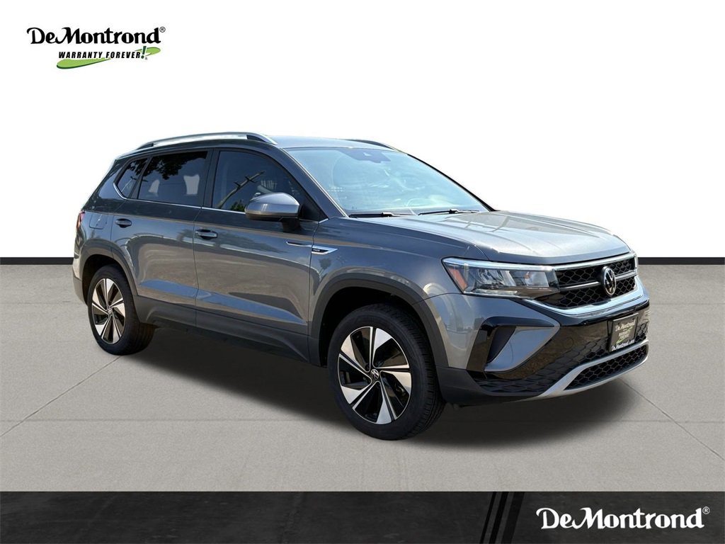 Used 2024 Volkswagen Taos SE image 2