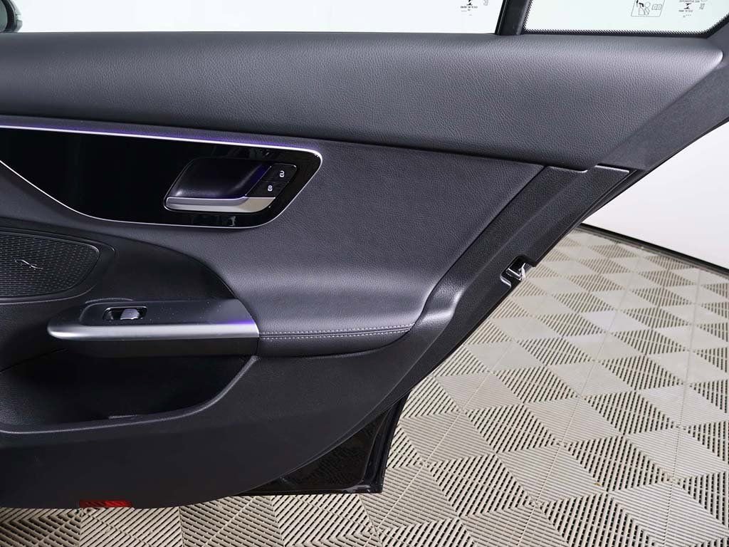 Used 2023 Mercedes-Benz C 300 4MATIC Sedan image 25