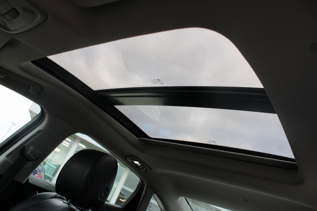 Used 2019 Buick LaCrosse Essence w/ Sun and Shade Package image 22