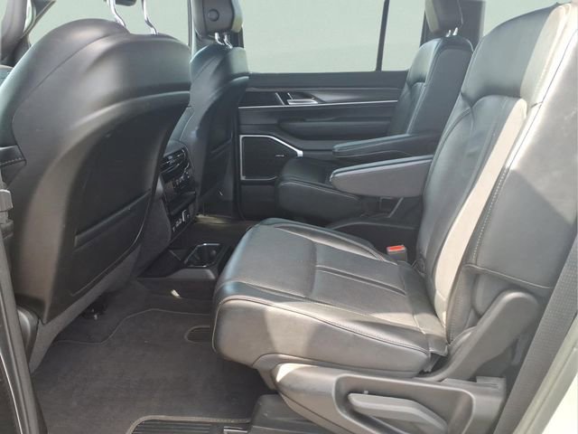 Used 2024 Jeep Wagoneer Series III image 20