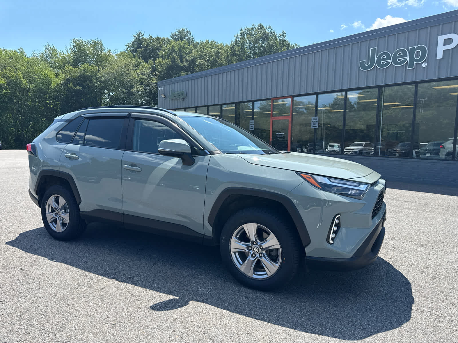 Used 2022 Toyota RAV4 XLE w/ Convenience Package