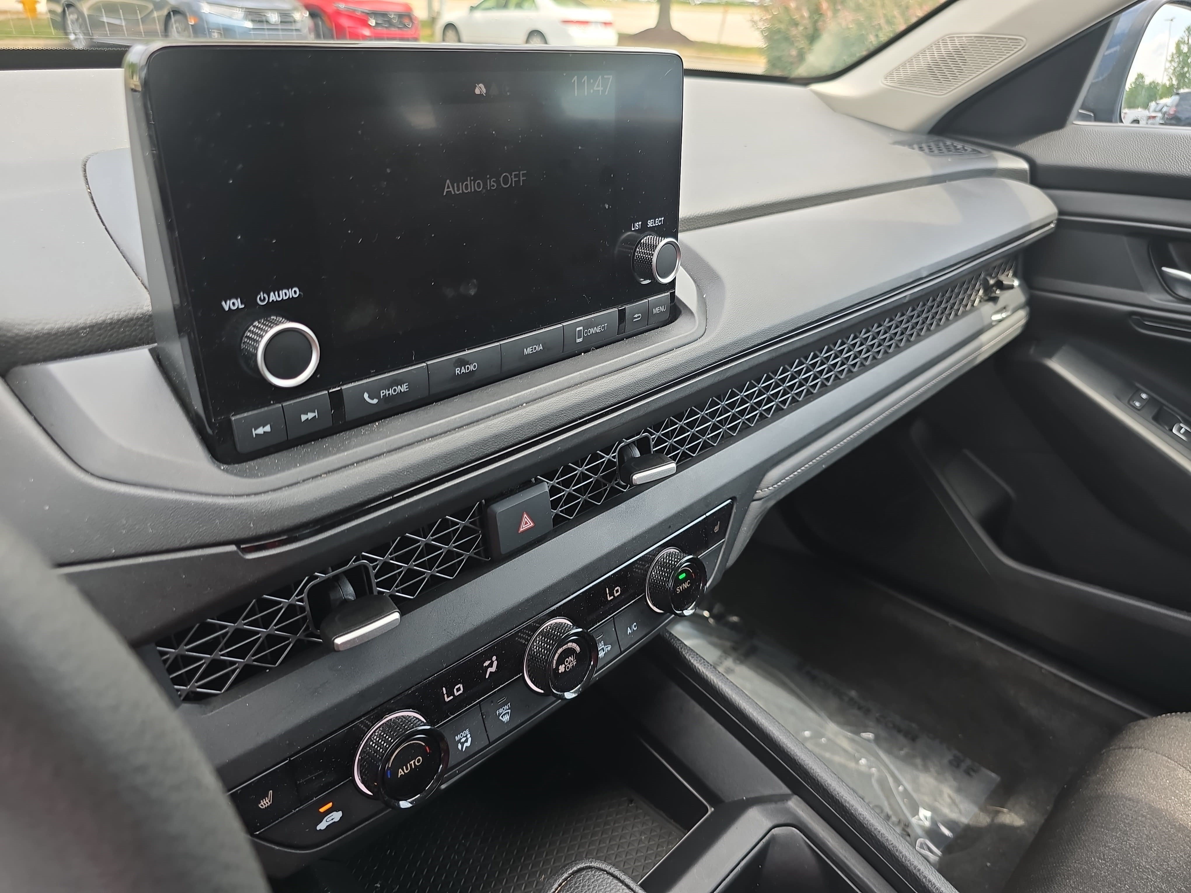 Used 2023 Honda Accord EX image 18