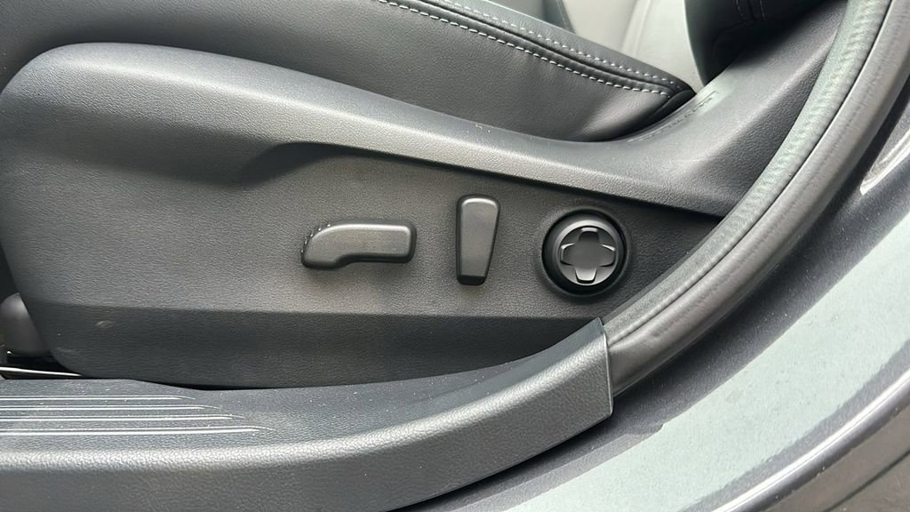 New 2025 Subaru Outback Limited AWD/4WD image 10