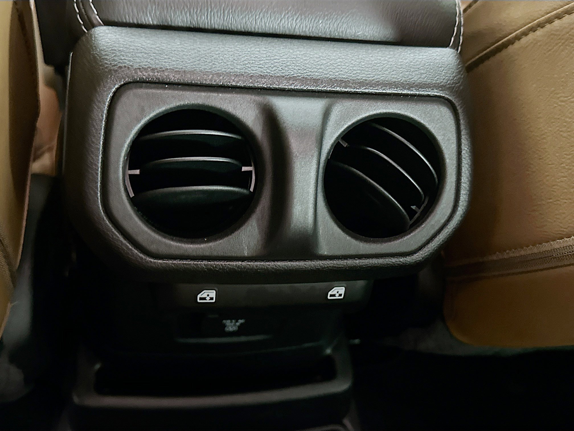 Used 2023 Jeep Wrangler Sahara w/ Cold Weather Group image 27