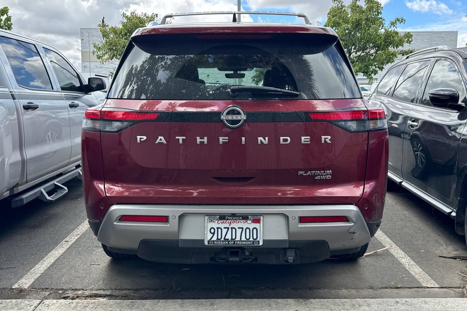 Certified 2023 Nissan Pathfinder Platinum AWD/4WD image 6