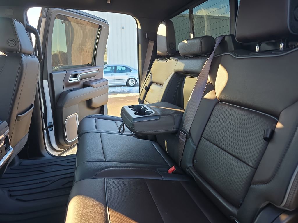 Used 2024 GMC Sierra 2500 Denali w/ Denali Reserve Package image 13