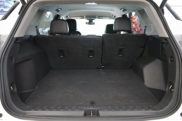 Used 2022 GMC Terrain SLT image 45