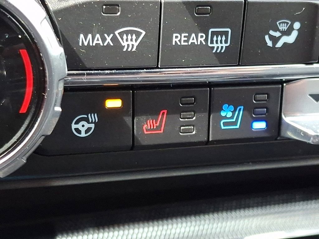 Certified 2021 Ford F150 Lariat w/ Equipment Group 502A High image 25