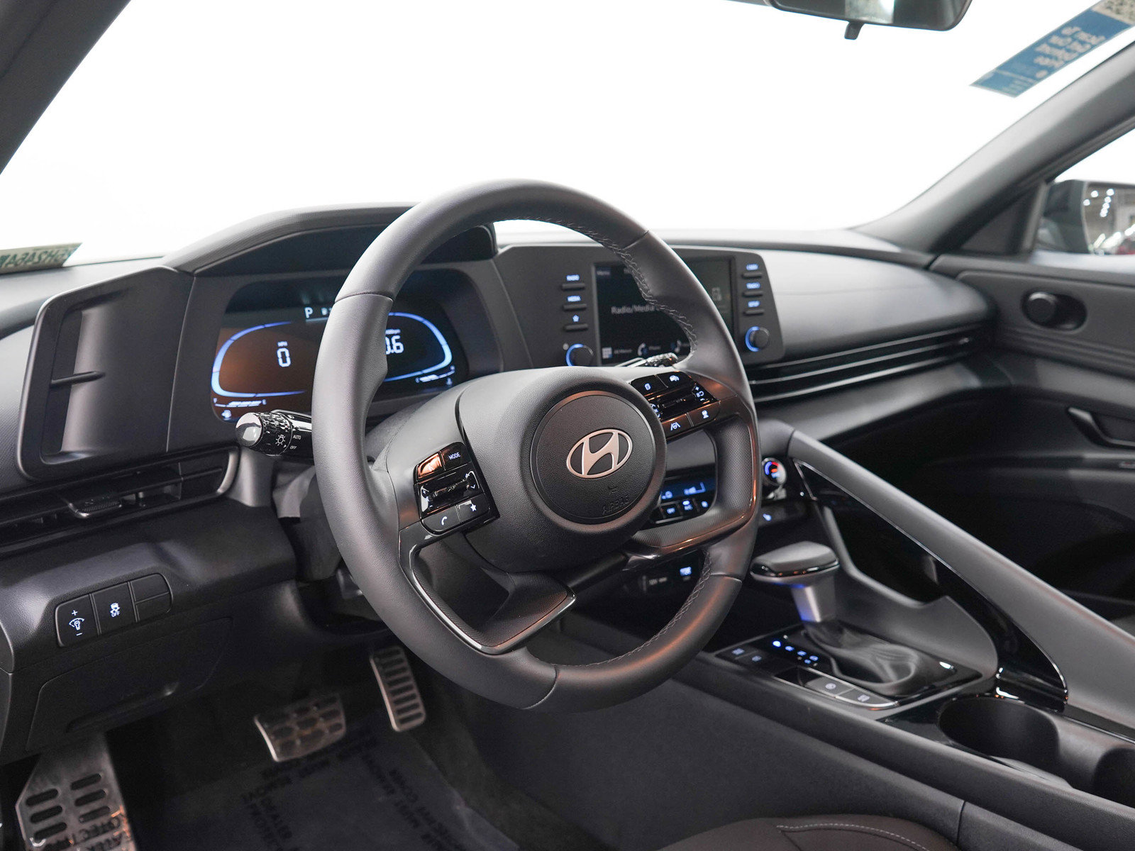 Certified 2026 Hyundai Elantra SEL Sport Premium FWD image 21