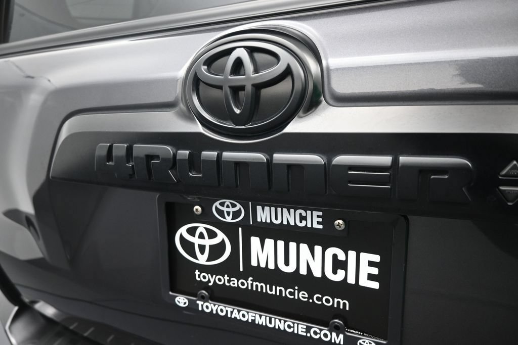 Used 2023 Toyota 4Runner TRD Off-Road Premium w/ Off Road Premium Plus Package AWD/4WD image 46