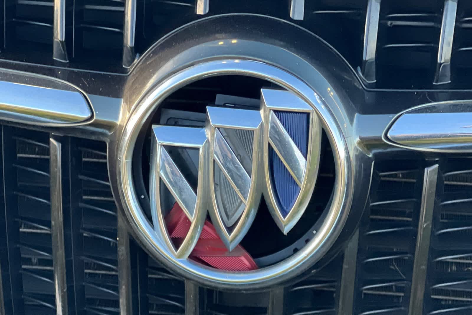 Used 2019 Buick Enclave Essence FWD image 13